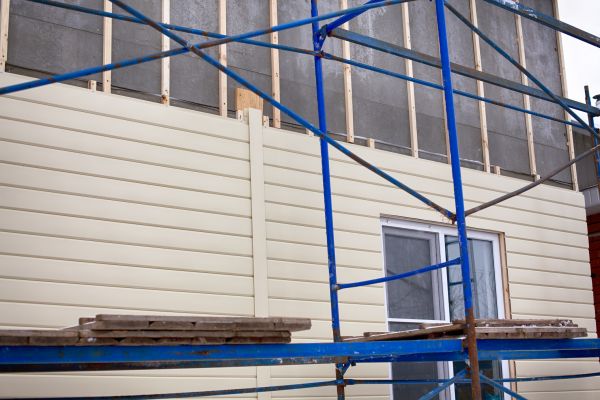 Loose Cladding Repair in Baton Rouge