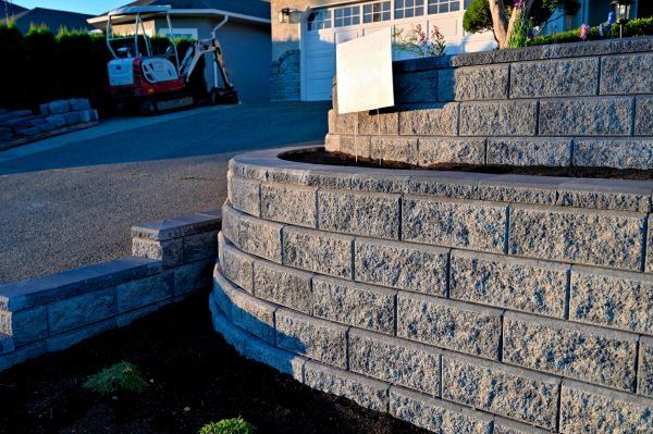 Stone Retaining Wall Repair in Baton Rouge